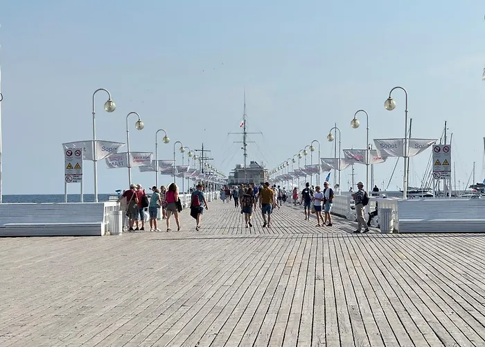 Monte Poddasze I Ciasna Ale Wanna I 5 Minut Plaza Апартаменты Сопот