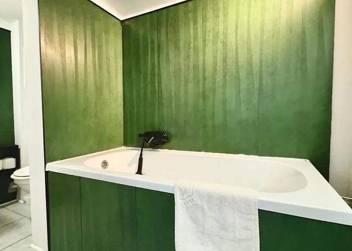 Monte Poddasze I Ciasna Ale Wanna I 5 Minut Plaza Apartmán Sopoty